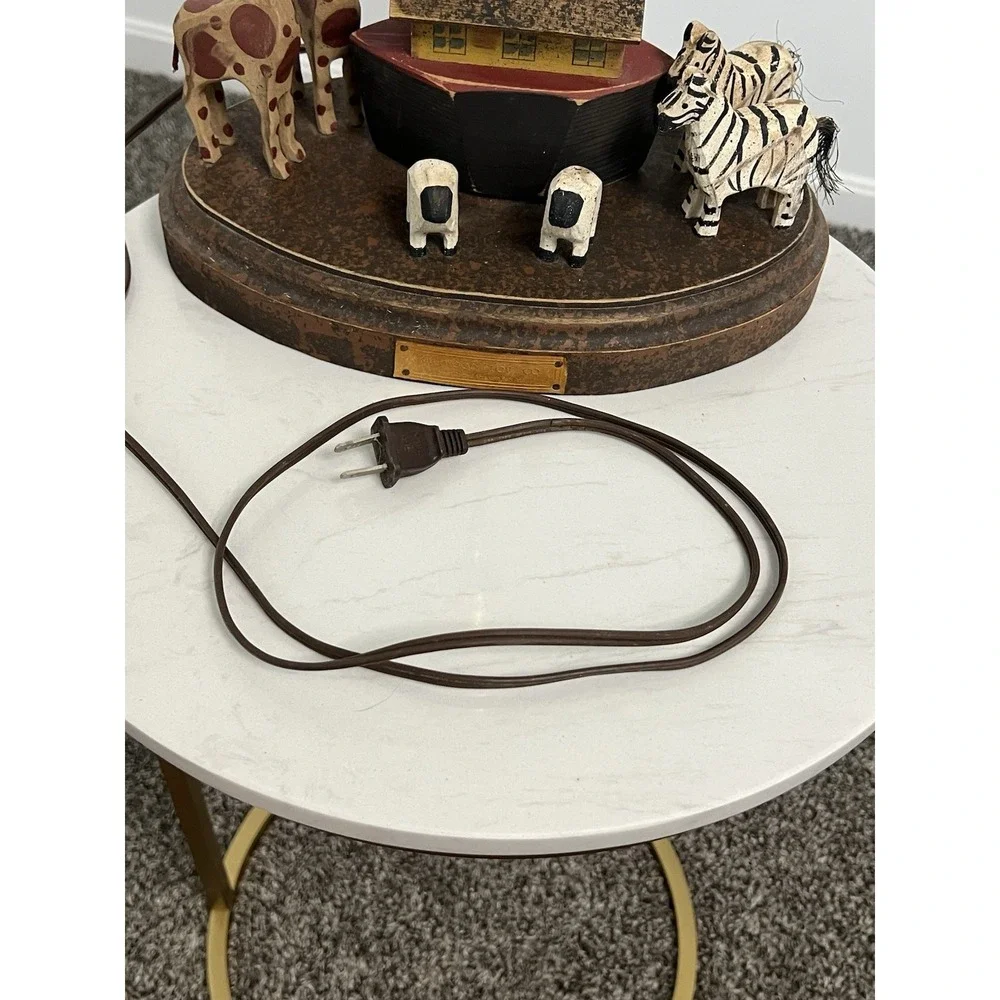 Hand Carved Wood Folk Art Vintage Lamp Noah's Arc Animals Boat Nursery Bible‎